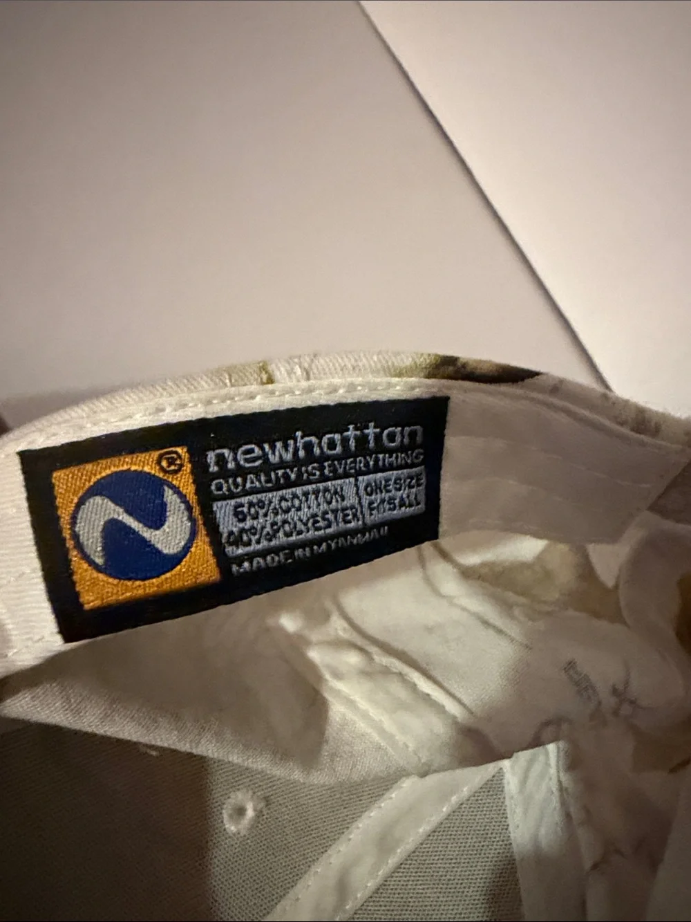 Newhattan Realtree Hardwoods Snow Camo Hunting Baseball Cap Hat NWT One Size